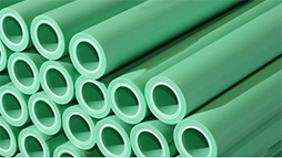 Polypropylene composition with improved impact resistance for pipe applications